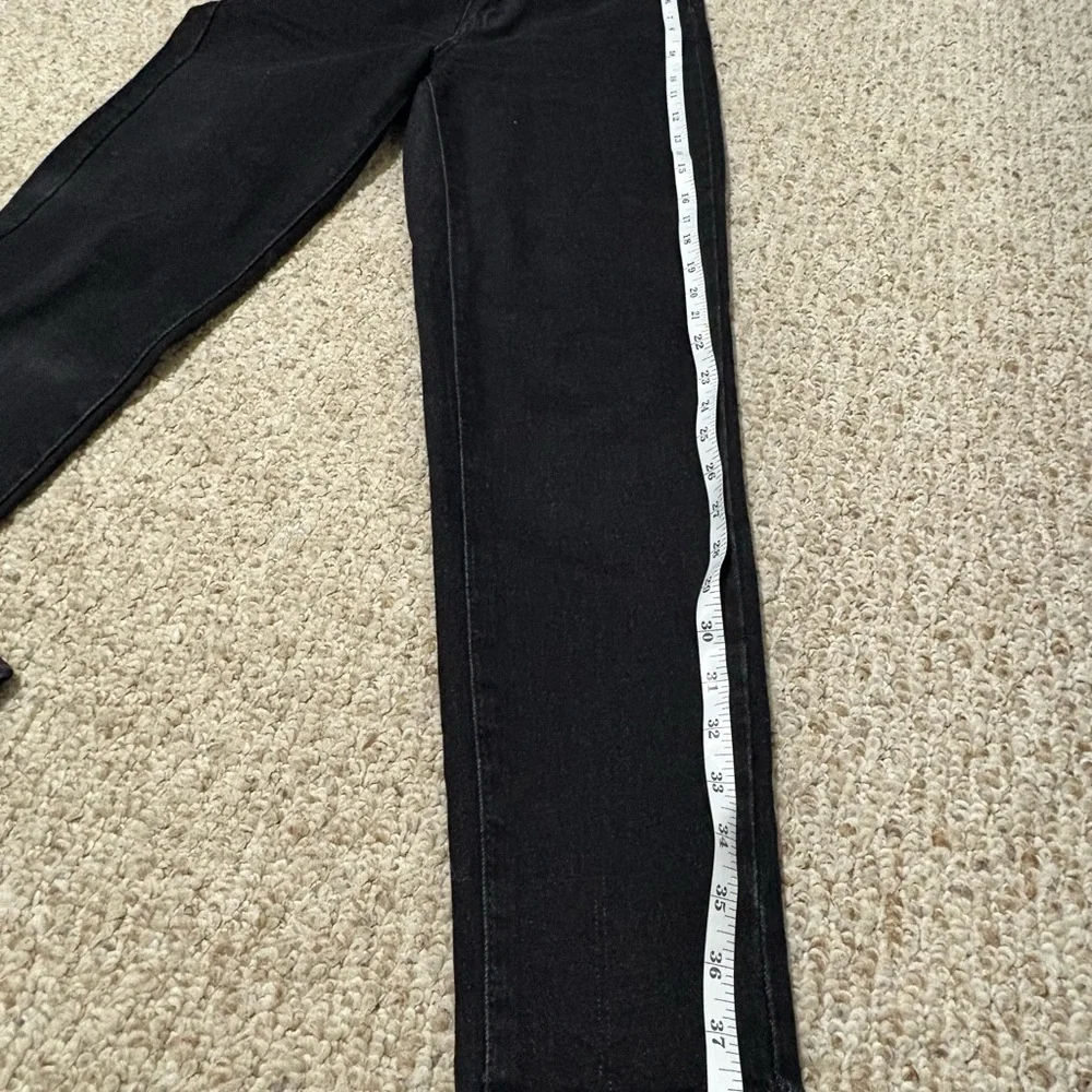 Classic Black Women's Jeans - Picture 4 of 5